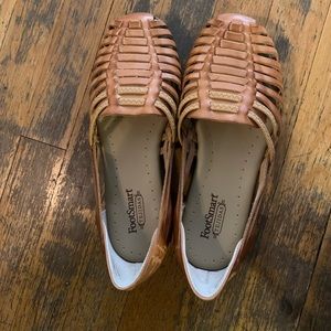 FOOTSMART sandals 8.5WW NEVER WORN PRICE DROP!